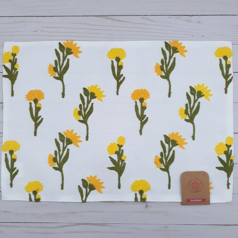Placemat 13x19 Summer Floral Embroidered Flowers Yellow